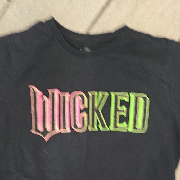 💚 Wicked the Musical Tee LG + Limited Edition Sneakers (NWT) 7 - Picture 3 of 10